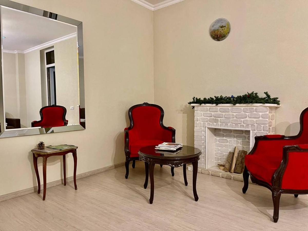 Merien Hotel エレバン エクステリア 写真
