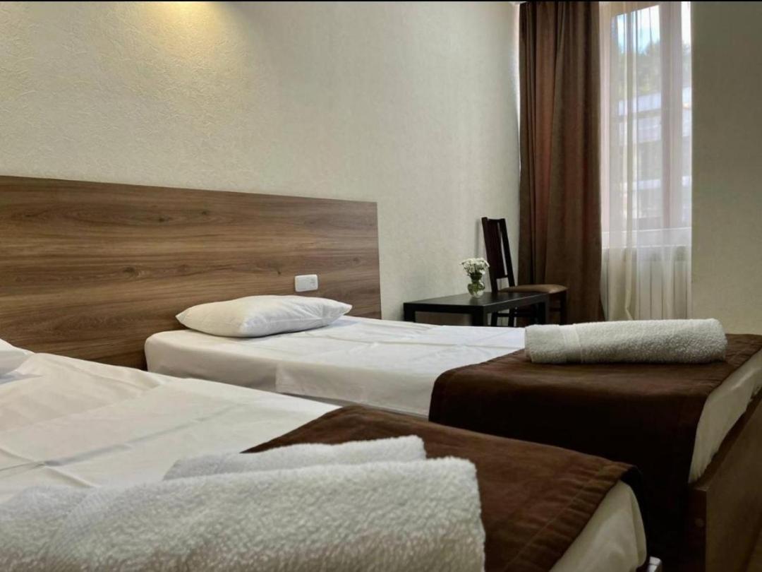 Merien Hotel エレバン エクステリア 写真