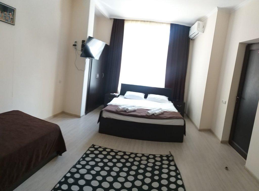 Merien Hotel エレバン エクステリア 写真