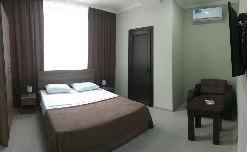 Merien Hotel エレバン エクステリア 写真