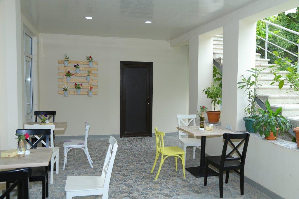 Merien Hotel エレバン エクステリア 写真